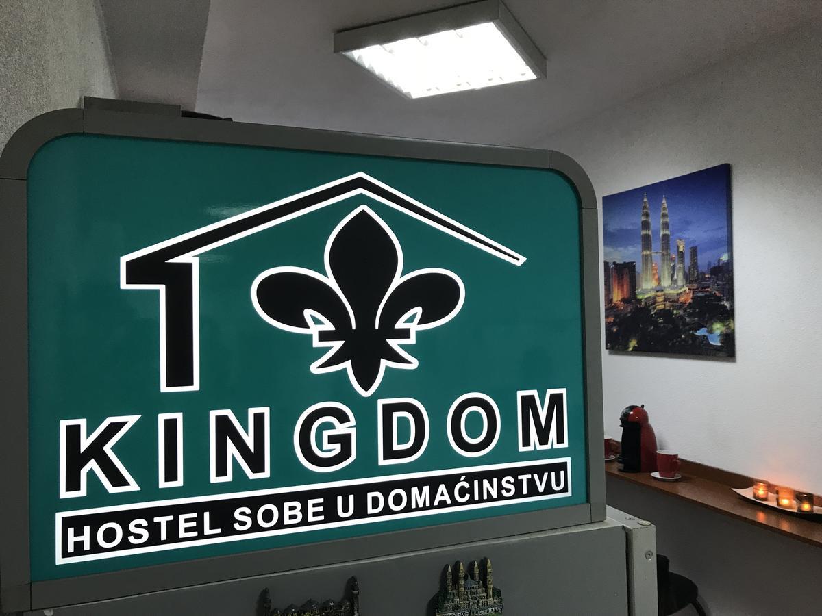 Kingdom Rooms Visoko Buitenkant foto